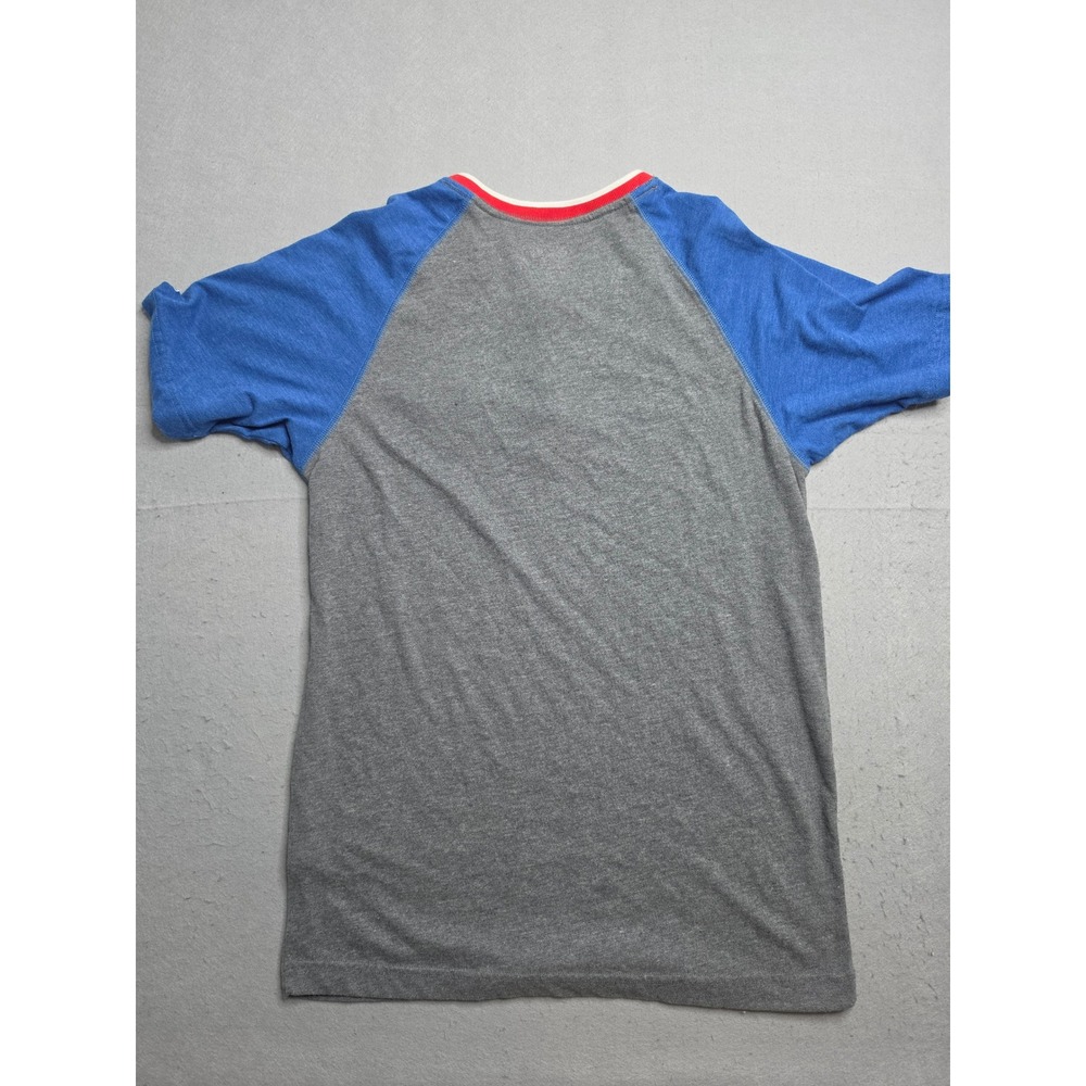 New Era Atlanta Braves Baseball Shirt Men's Small Gray Raglan Sleeve Henley Neck - Picture 2 of 8